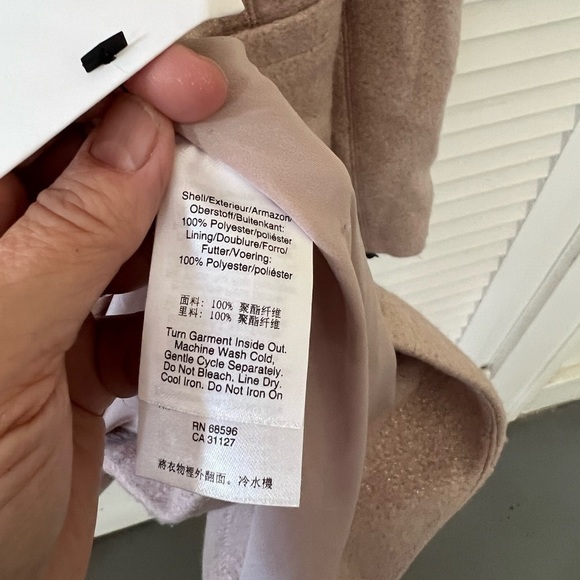 Dkny over coat size 14 polyester and machine washable pink - Picture 4 of 6